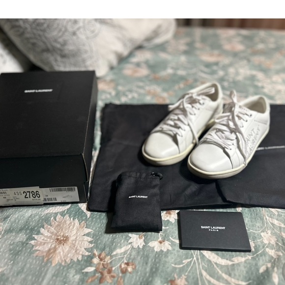 SAINT LAURENT CALFSKIN STUDDED LOW TOP SNEAKERS - Picture 10 of 12